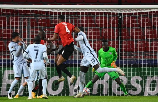 Giroud nổ súng phút bù giờ, Chelsea nín thở có 3 điểm trước Rennes - Bóng Đá