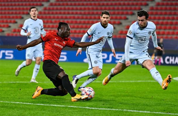 Giroud nổ súng phút bù giờ, Chelsea nín thở có 3 điểm trước Rennes - Bóng Đá