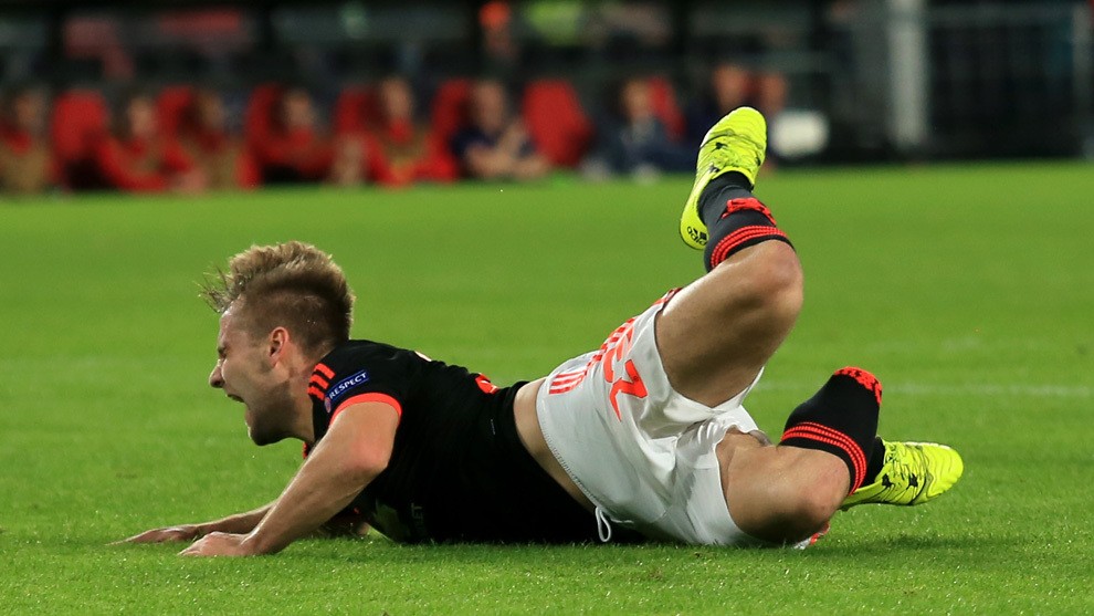 Luke Shaw gần mất chân nhưng đã trở lại mạnh mẽ thế nào? - Bóng Đá