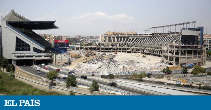 Thánh địa Vicente Calderon của Atletico Madrid hoang tàn không nhận ra - Bóng Đá