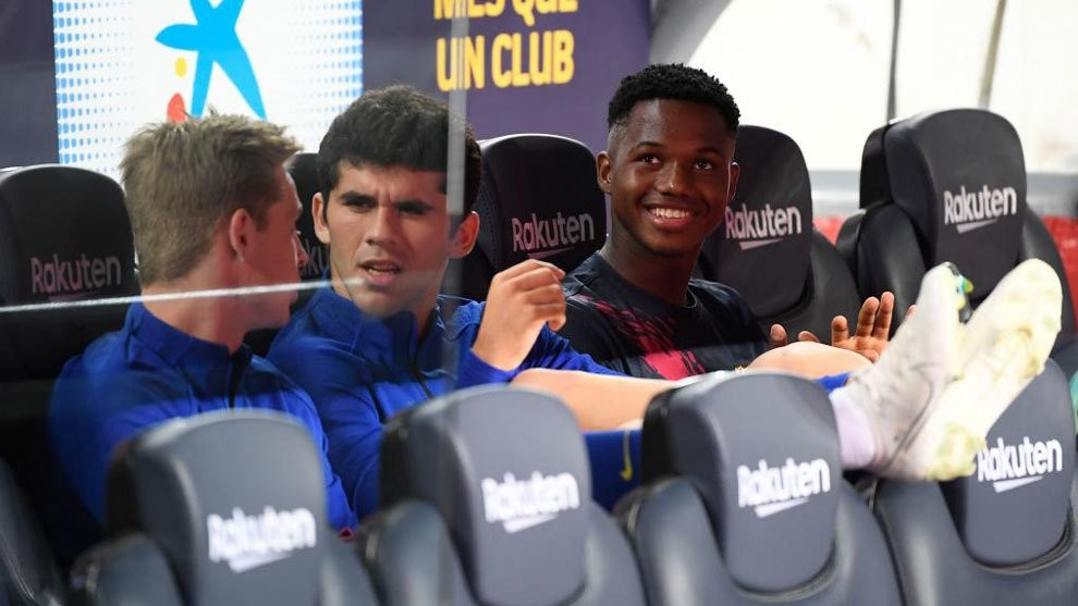 Alena được Betis hỏi mua - Bóng Đá