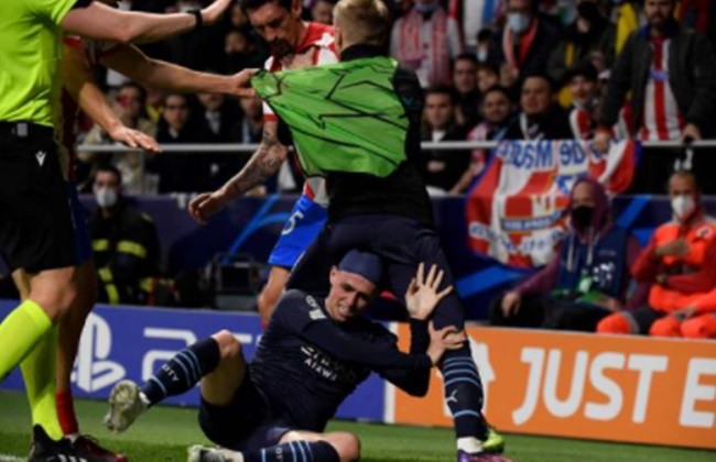 Atletico gây phản cảm vì những trò tiểu xảo lên Man City - Bóng Đá