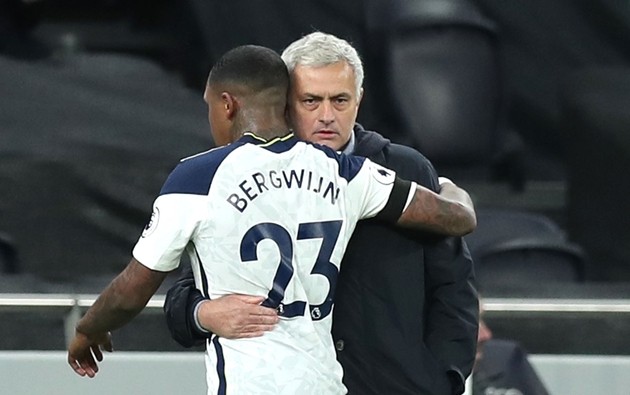 Tottenham đã khiến Liverpool sụp đổ với cách dàn xếp đậm chất Conte - Bóng Đá