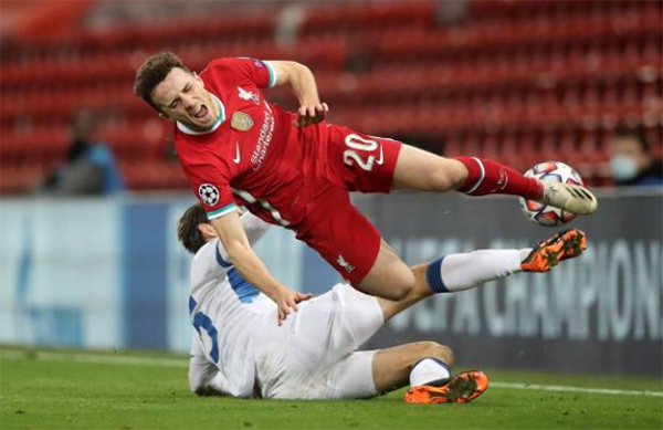 5 điểm nhấn Liverpool 0-2 Atalanta: The Kop bạc nhược, Messi 