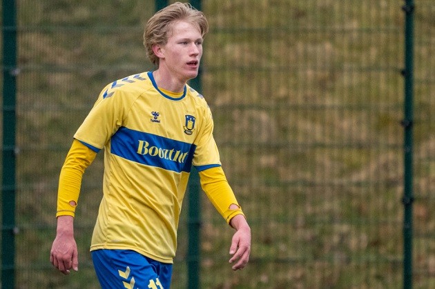 Chelsea lead transfer race for 'the next Kevin De Bruyne' but face Brexit problems - Bóng Đá