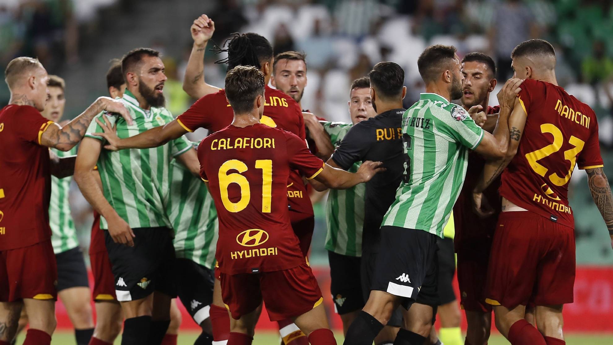 Mourinho bị đuổi khỏi sân khi AS Roma thua 2-5 - Bóng Đá