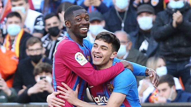 Pedri: Dembele is a crazy player - Bóng Đá