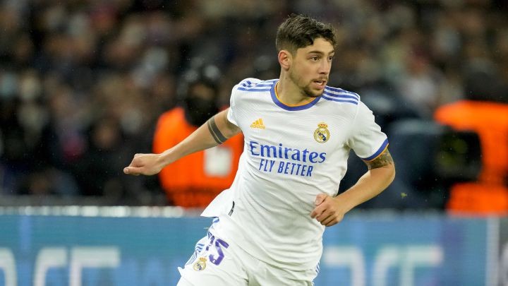 Real xuất hiện 2 cỗ máy pressing, cày nát tuyến giữa Chelsea - Bóng Đá