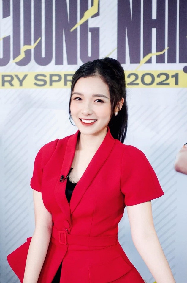 MC Phương Thảo - Bóng Đá