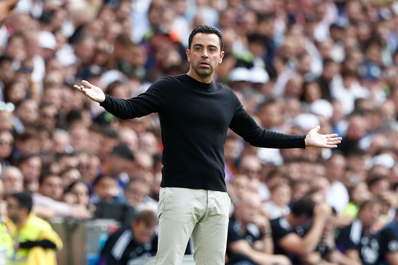 Xavi lên tiếng về sai lầm của Busquets - Bóng Đá
