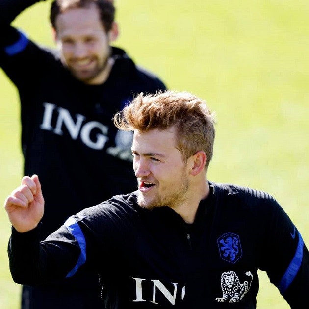 Hà Lan tập - Bóng Đá