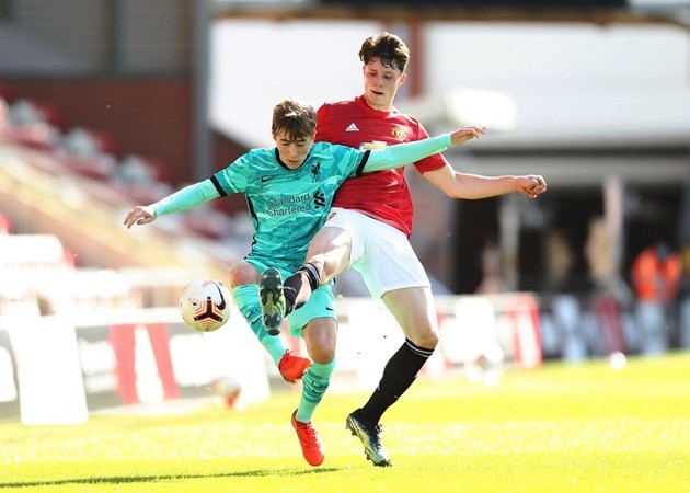 'Thủ lĩnh bẩm sinh' Man Utd được Ole điền tên ở trận Granada là ai? - Bóng Đá