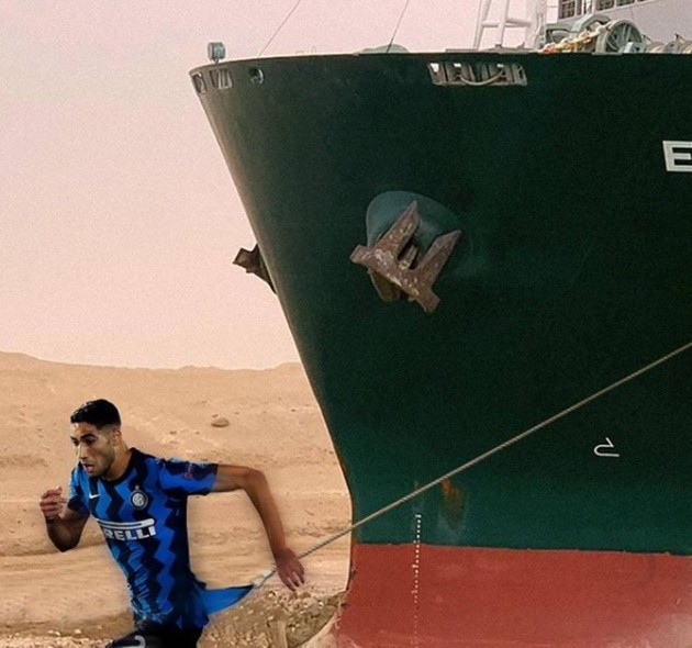 Gareth Bale pictured with MacBook as Wales face USA  - Bóng Đá