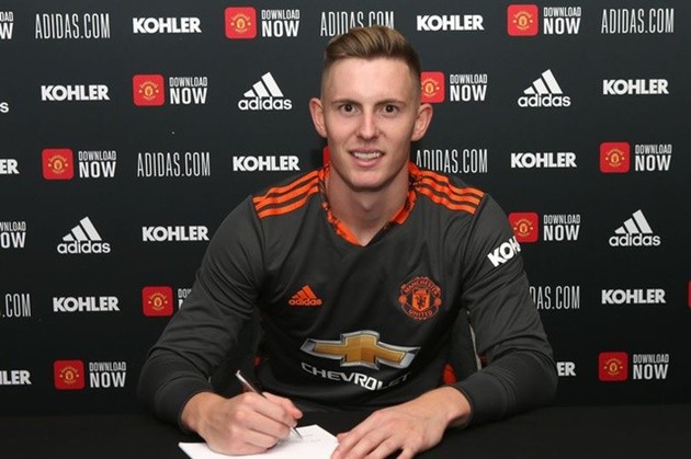 Mane lội bùn đá bóng tại quê nhà Senegal - Bóng Đá