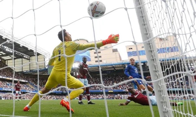 Zakaria không cảm xúc, Aubameyang vỡ oà ngày Chelsea ngược dòng kịch tính - Bóng Đá