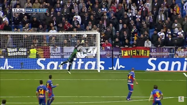 Salah nã rocket - Bóng Đá