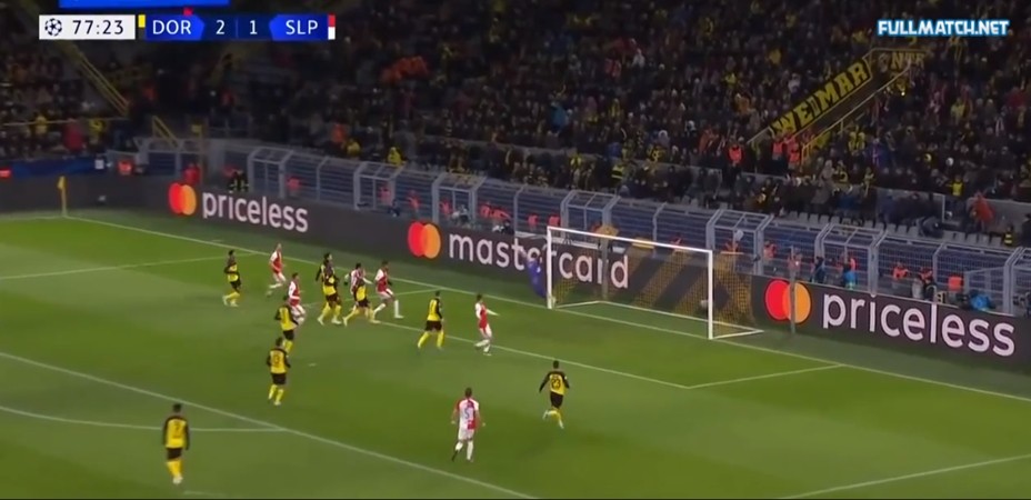 De Gea nhập, thủ thành Dortmund đóng vai 