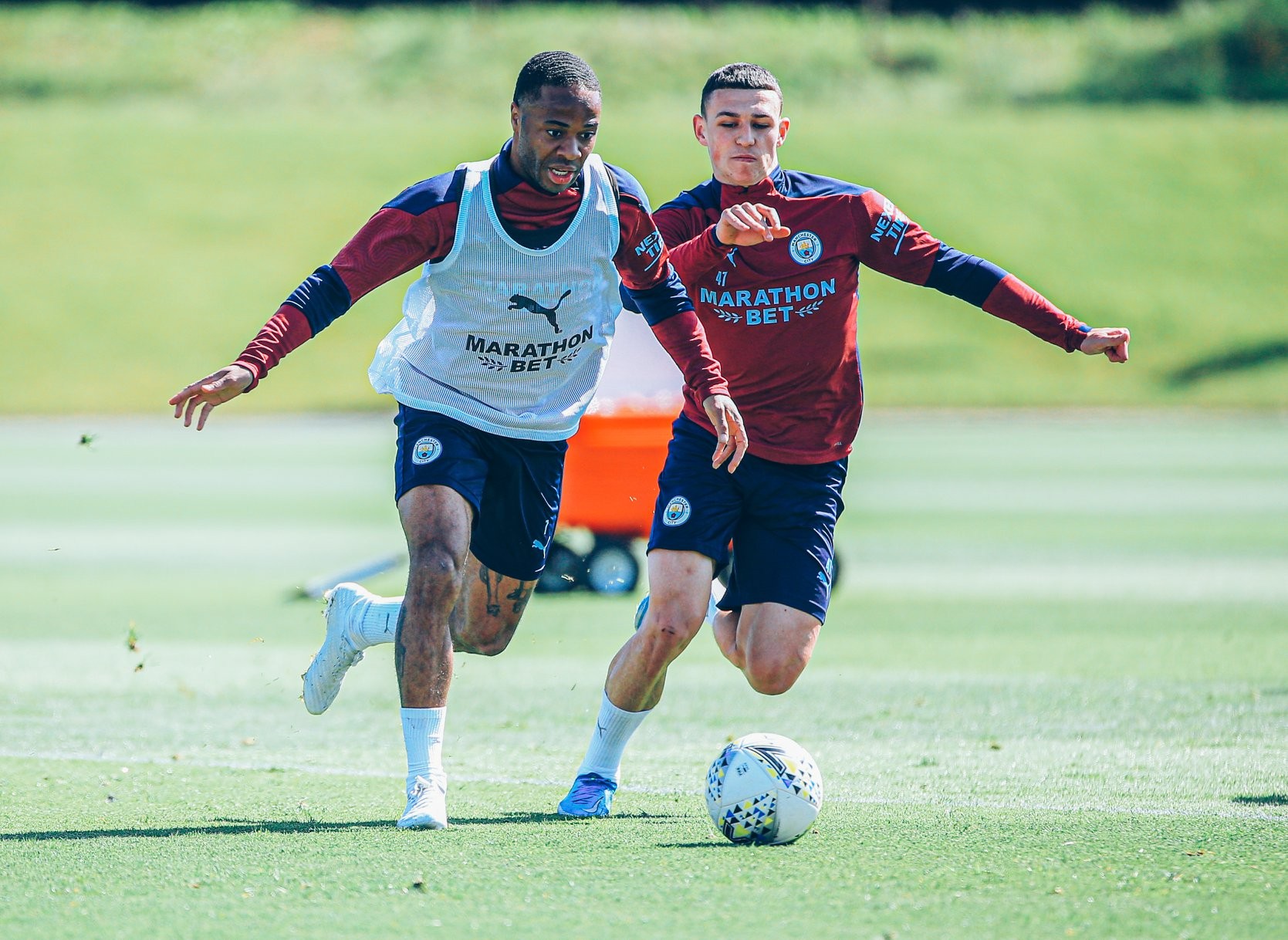 Pep Guardiola khiến học trò lác mắt, Man City đón cú hích lớn trước đại chiến - Bóng Đá