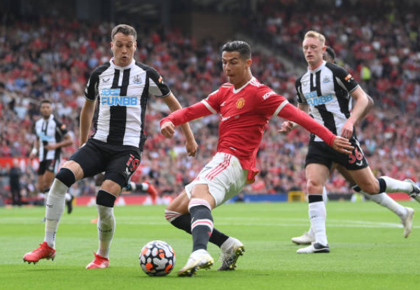 6 con số nói lên sự thống trị của Ronaldo ở Ngoại hạng Anh hiện tại - Bóng Đá