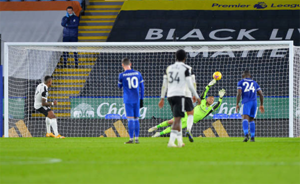 Vardy im tiếng, Leicester bất ngờ thất thủ trước Fulham ngay trên sân nhà - Bóng Đá