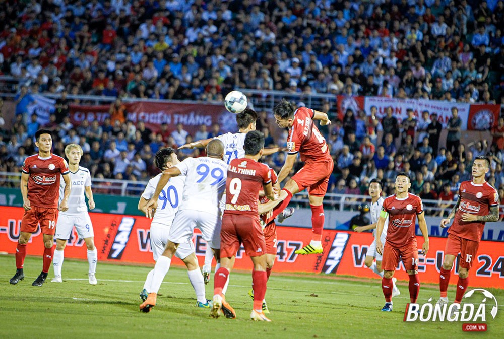 Ảnh sau trận HAGL - Bóng Đá