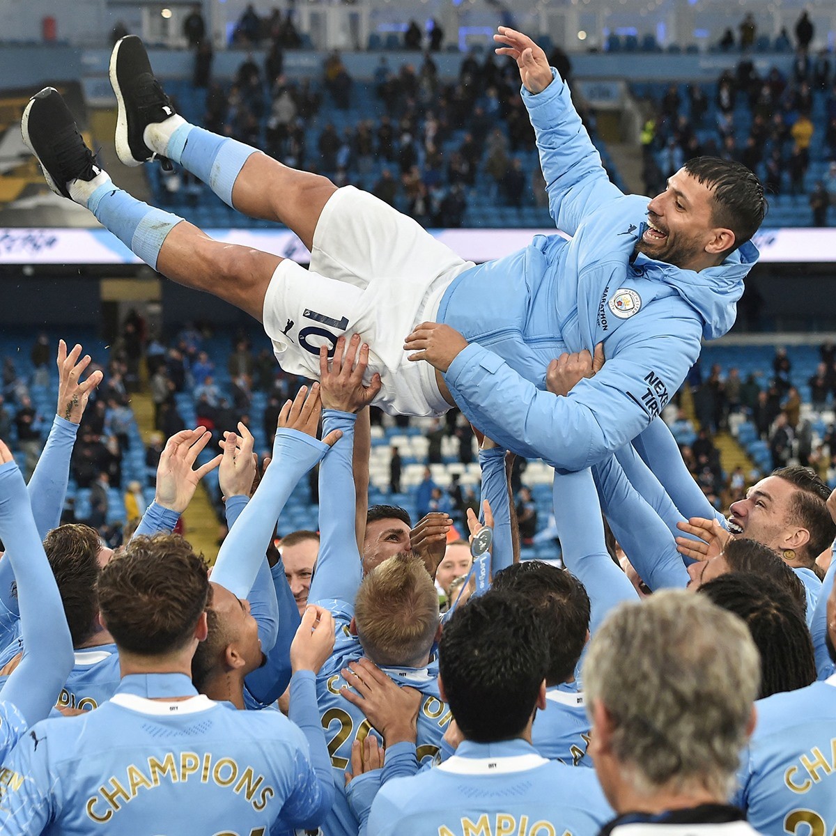 Sergio Aguero tạm biệt Man City! - Bóng Đá