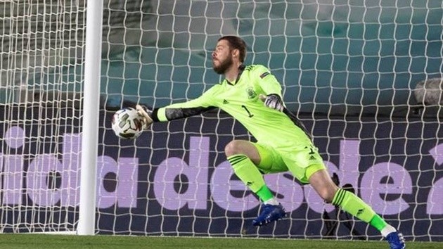 De Gea và hình ảnh tương phản đẩy TBN vào 2 trái cực trái chiều - Bóng Đá