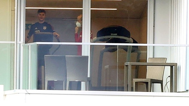 Joshua Kimmich working on his comeback at Säbener Straße  - Bóng Đá