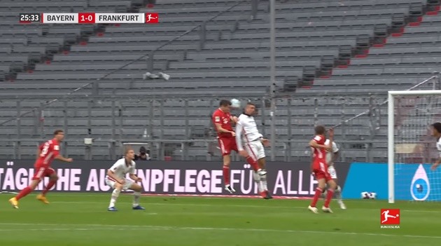 Thế nào là cú hat-trick hoàn hảo? Hãy hỏi Robert Lewandowski - Bóng Đá