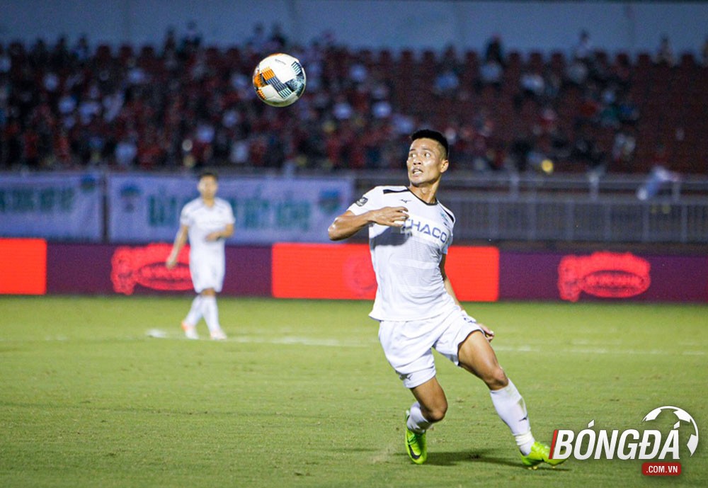 Ảnh sau trận HAGL - Bóng Đá