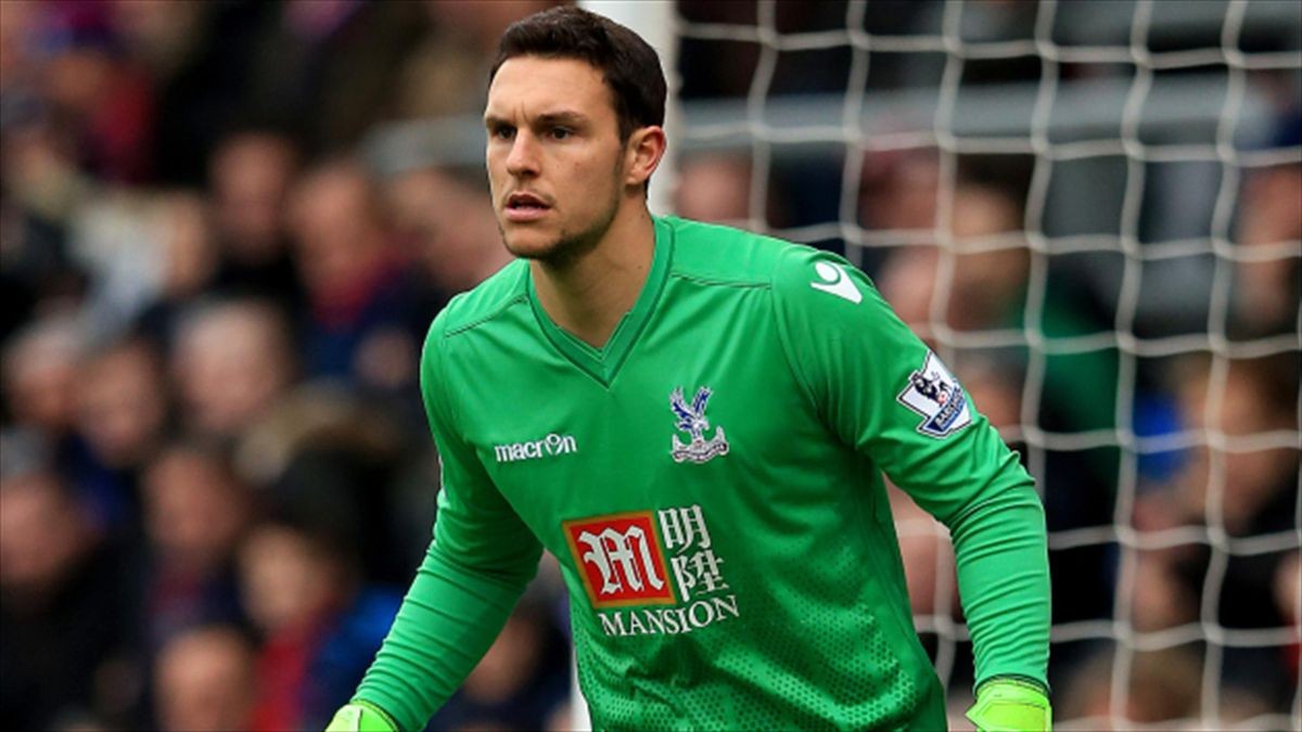 Southampton shot-stopper Alex McCarthy on Manchester United radar for new backup goalkeeper - Bóng Đá