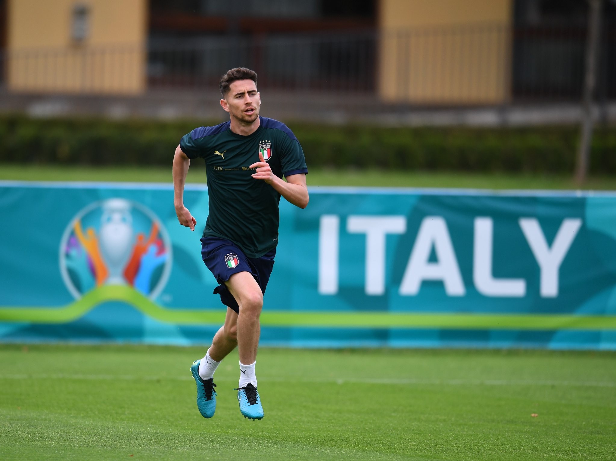 Tuyển Ý chuẩn bị ra quân EURO 2020 với sự tập trung cao độ - Bóng Đá