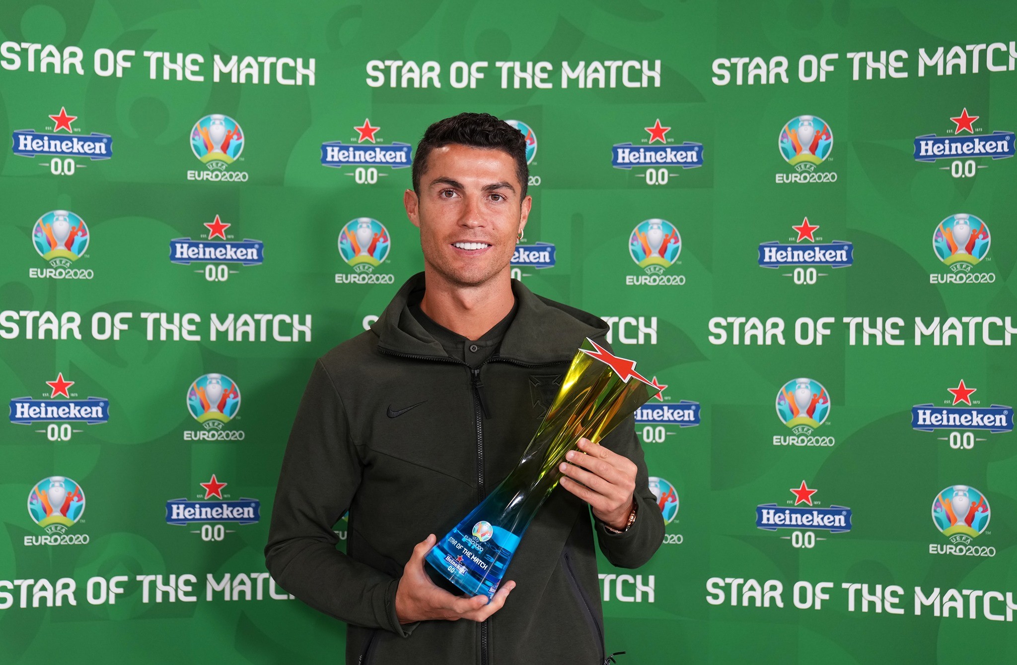 10 thống kê Hungary 0-3 Bồ Đào Nha: Ngả mũ Ronaldo! - Bóng Đá