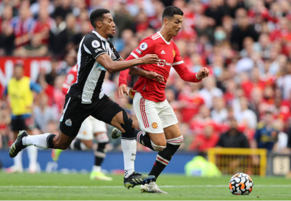 3 quyết định đúng đắn và 1 sai lầm của Solskjaer trận thắng Newcastle - Bóng Đá