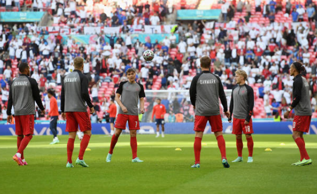 TRỰC TIẾP Anh vs Đan Mạch: Bộ ba Sterling, Saka, Kane xuất trận - Bóng Đá