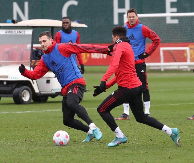 Tây Ban Nha hạ Albania ở phút 90 - Bóng Đá