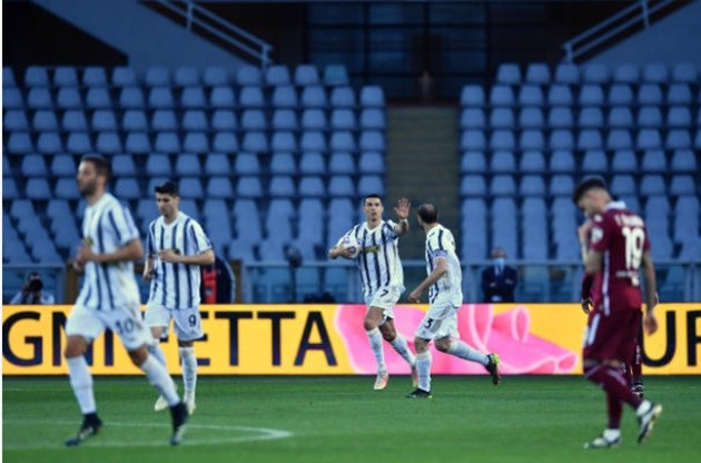 Ronaldo bất lực, Juve xa rời giấc mơ vô địch - Bóng Đá