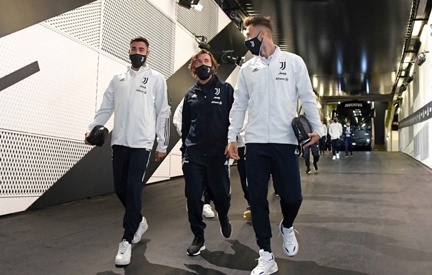 CHÍNH THỨC: Từ chối đối đầu với Juventus, Napoli bị phạt nặng - Bóng Đá