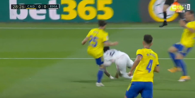 4 điều rút ra sau trận hòa nhọc nhằn của Real Madrid trước Chelsea - Bóng Đá