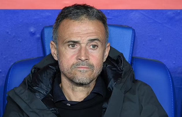 Người cũ Arsenal xuất thần; Keylor Navas hóa 