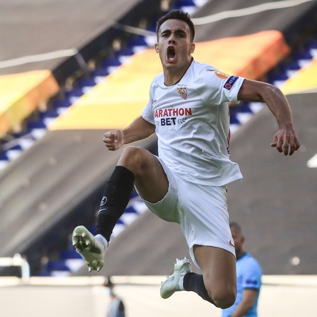 Fans react as Oxlade-Chamberlain looks to be back in training - Bóng Đá