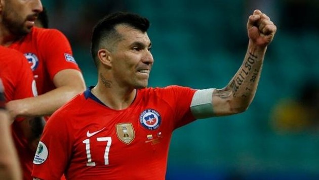 10 cầu thủ có số lần khoác áo đội tuyển Chile nhiều nhất: Alexis Sanchez và 