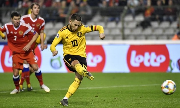 Đứng giữa tâm bão, dàn sao Arsenal đi tập mà mặt như 'đưa đám' - Bóng Đá