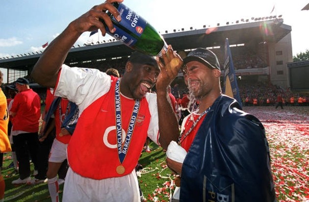 7 cầu thủ từng khoác áo Arsenal và Tottenham: Số 10 kỳ lạ, gã Judas góp mặt  - Bóng Đá