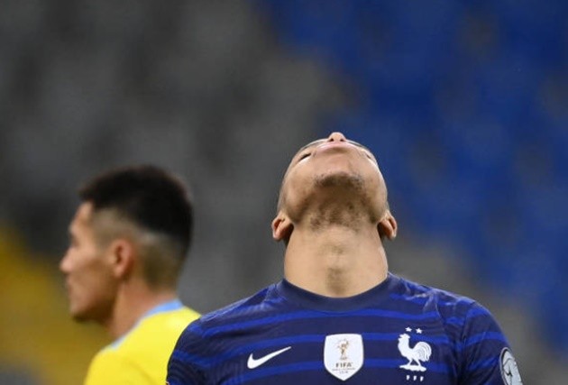 Lời xin lỗi không tồn tại của Ronaldo - Bóng Đá