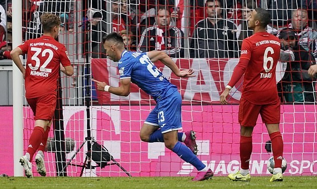 Bundesliga rung chuyển! Bayern Munich chấm dứt chuỗi 22 trận bất bại - Bóng Đá