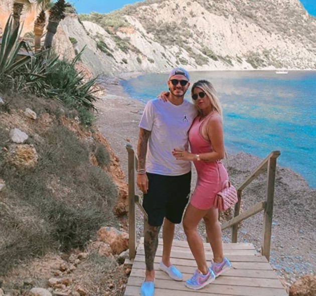 Carlos Tevez names seven Manchester United players in ultimate dream XI - Bóng Đá