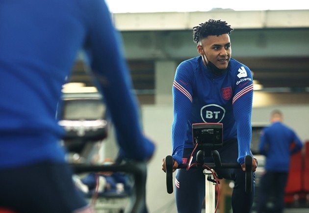 Đánh tennis, Atletico đẩy sức ép về phía Real và Barca - Bóng Đá