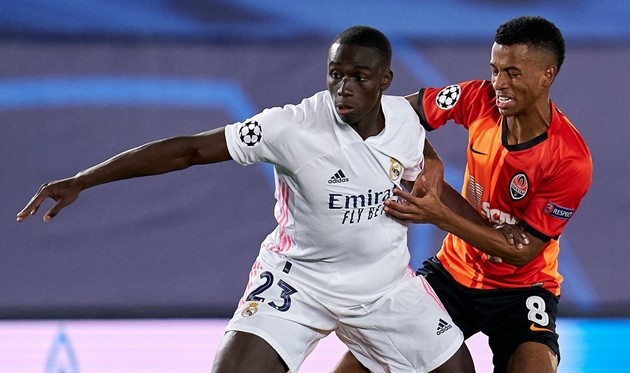 Bản hợp đồng '2 trong 1' của Man Utd - Bóng Đá