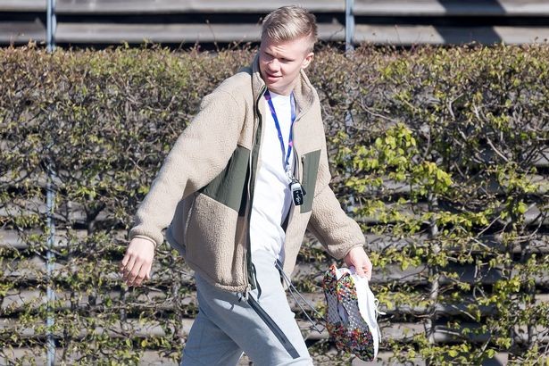 Man Utd already know the answer to fresh Erling Haaland transfer pitch - Bóng Đá
